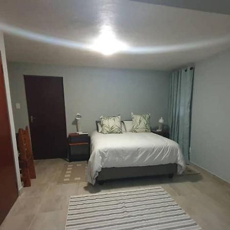 Goggas Nest Bnb & Restaurant Matsapha Luaran gambar