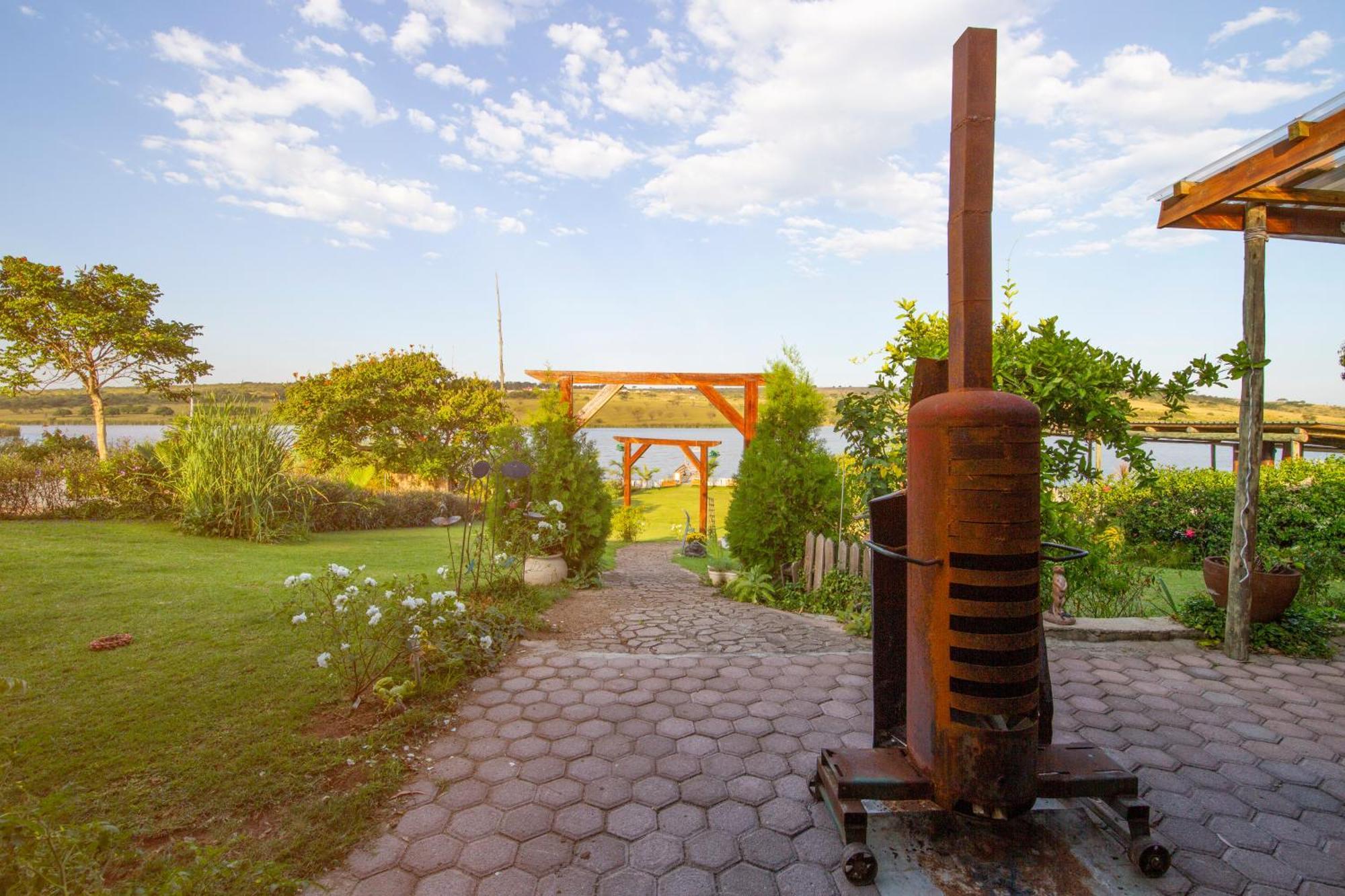 Goggas Nest Bnb & Restaurant Matsapha Luaran gambar