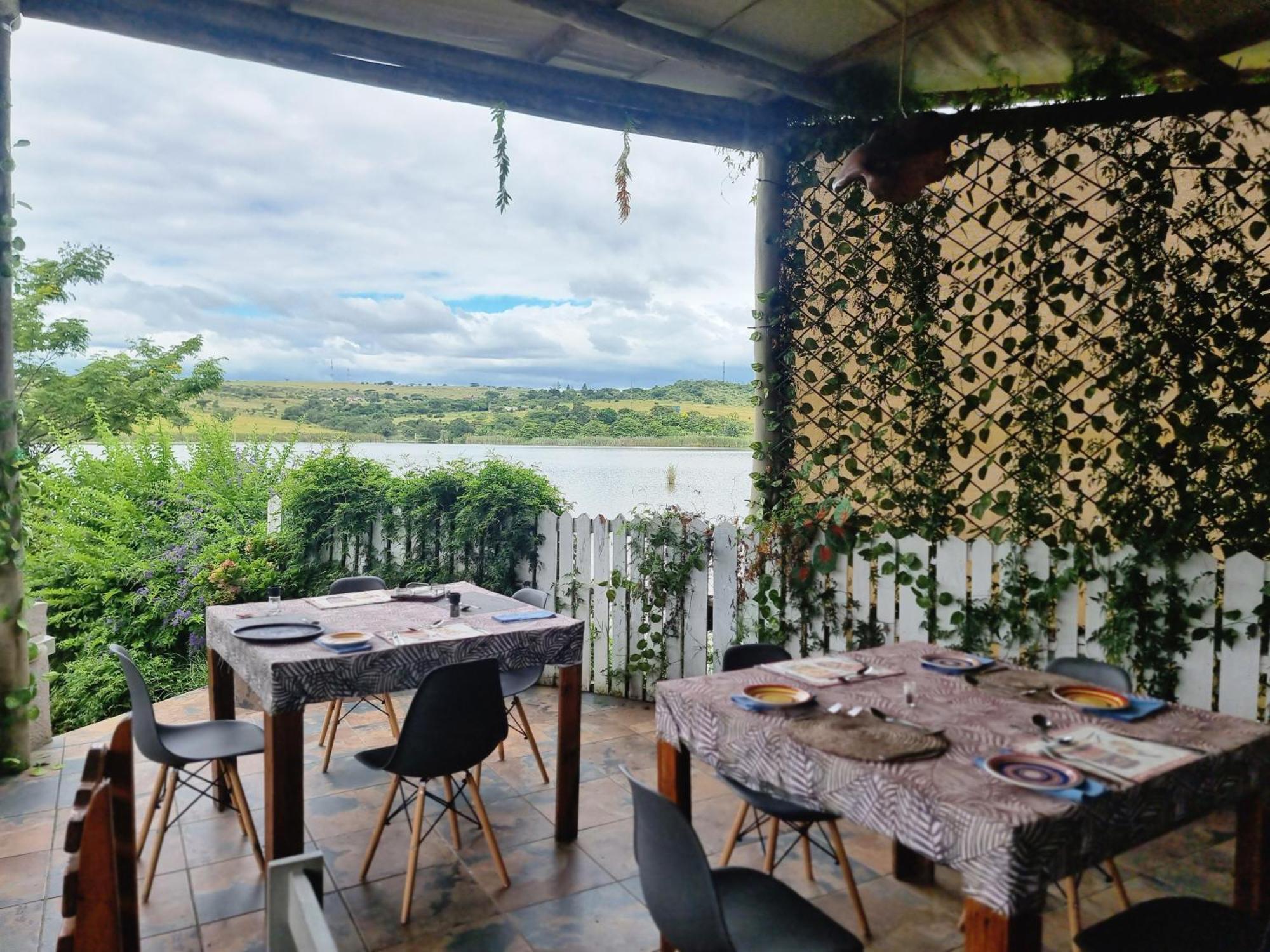 Goggas Nest Bnb & Restaurant Matsapha Luaran gambar