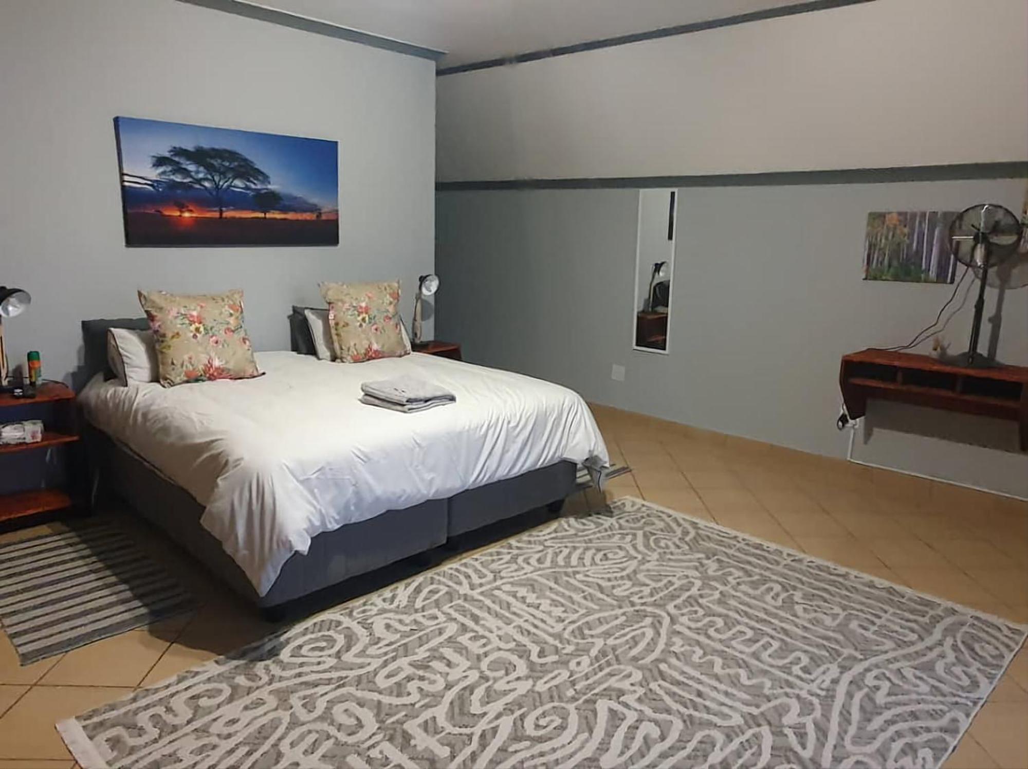 Goggas Nest Bnb & Restaurant Matsapha Luaran gambar